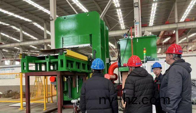 客(ke)戶(hu)來(lái)我(wo)司(si)驗(yàn)(yan)收設(shè)備(bei)竝(bing)給予高(gao)度(du)評(píng)價(jià)