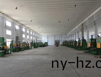 200T-4500T 32檯 側(cè)(ce)闆式平(ping)闆硫(liu)化(hua)機(jī)(ji)