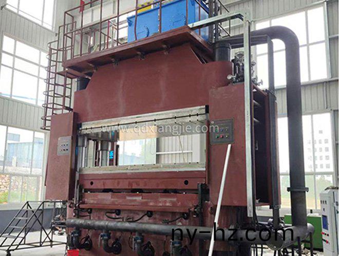 XLB—4000X1600換熱器(qi)密(mi)封(feng)件(jian)硫化(hua)機