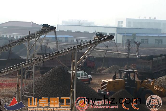 河(he)卵石製砂機(jī)